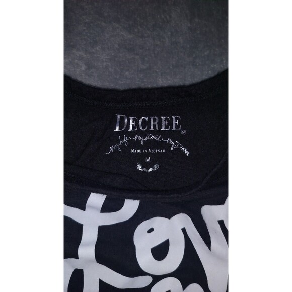 Decree Women's Medium Top Love Me Love Me Not Shirt Tank Top Daisy Print Black - Picture 2 of 5